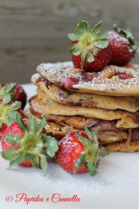 StrawberriespancakeG+PaprikaeCannellaBlog