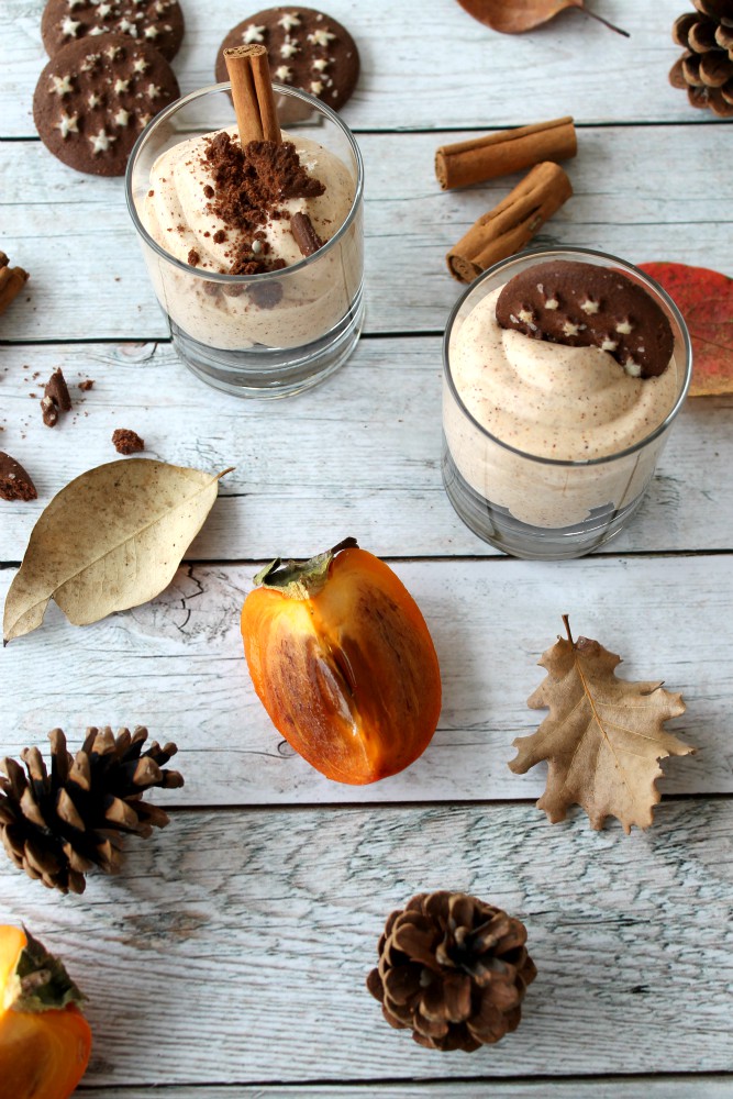 Mousse di cachi e pan di stelle