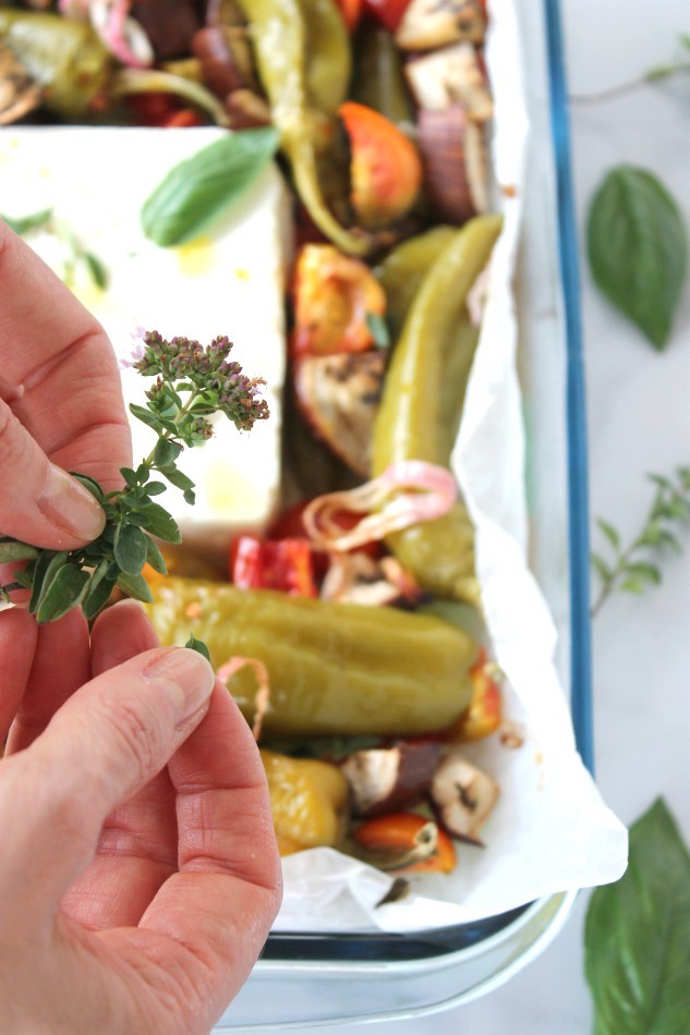 feta al forno con verdure croccanti